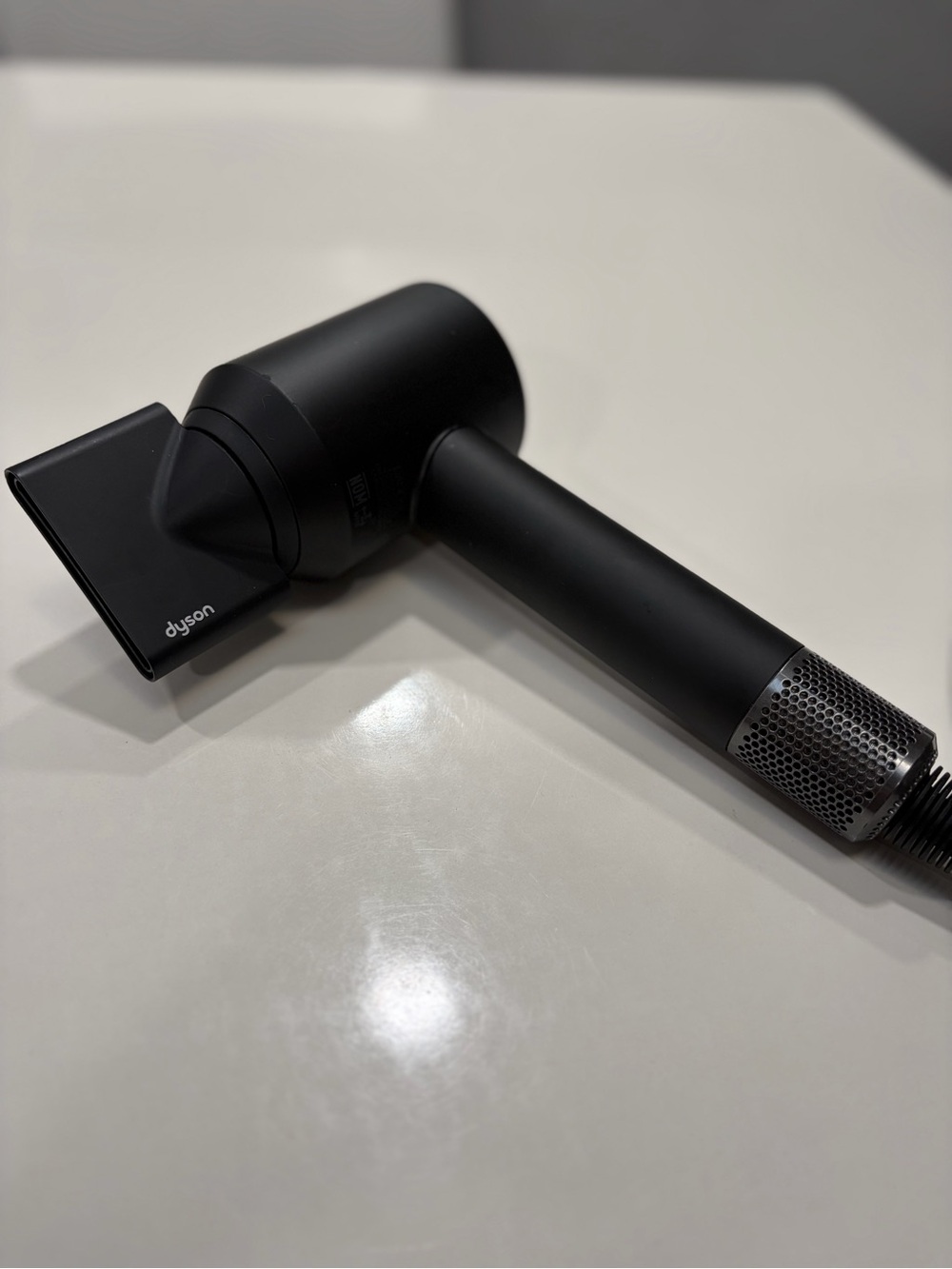 Dyson Supersonic Professional Hair Dryer Black + Attachments